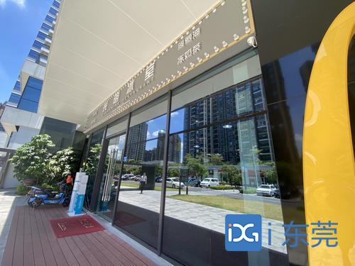 天安數(shù)碼城附近兩家熱門餐廳未公示食品安全等級(jí)，酒店管理引發(fā)關(guān)注